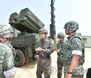 김승겸 합참의장, 연평부대 현장 지도