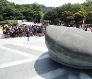 英스카우트 대원들, 파주 '설마리 전투비' 찾아 6·25참전용사 추모