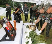 軍, 해병대 수사단장 '보직해임' 의결… "중대한 기강 문란 "(종합)