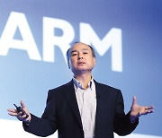 “반도체기업 ARM 나스닥 상장시 애플·삼성전자 투자자로 영입”