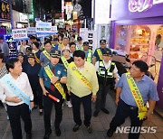 경찰, 신림동서 '합동 방범 순찰'…"안전한 세상 회복되길"