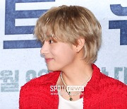 [포토S] 방탄소년단 뷔, '미소에 반한다'