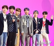 '잼버리 콘서트'에 BTS가?…팬덤 "콘서트 요구=공권력 갑질" 분노 [전문]