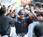 홈런왕 노시환, 7월 최고의 선수 됐다…생애 첫 월간 MVP 수상