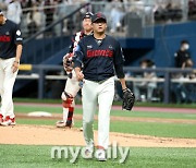 [MD포토] 박세웅 '믿었던 에이스의 조기 강판'