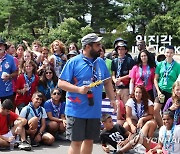 '한국에 왔으니 회오리 감자를'