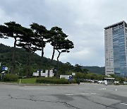 [태풍 카눈] 전남도청 앞 '군공항 이전 반대 농성 텐트' 철거