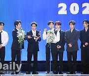 [TD포토] 스트레이키즈 '최애돌 4세대 남자 그룹상'