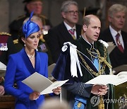 "바이든, 對국민 호감도 바닥권…재대결 유력 트럼프보다 뒤져"