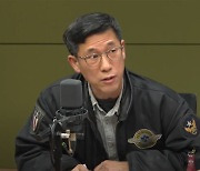 진중권 “이게 무슨 혁신? 사법리스크 이재명과 수령님 결사 옹위하듯 하는 얼빠진 강성 팬덤이 문제”