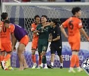 강원, 11년 만에 선두 울산 꺾었다...15경기 무승 깨고 탈꼴찌