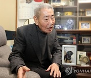 100세 오성규 지사 조국으로...광복군 지대장 묘역에 귀국신고