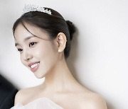 백아연, 오늘(12일) 일반인 남자친구와 화촉...임슬옹 등 JYP 동료 대거 참석