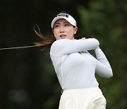 '추천선수' 이수진, KLPGA 두산위브 챔피언십 선두권