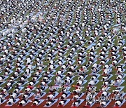 VIETNAM YOGA GUINNESS RECORD