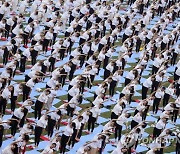 VIETNAM YOGA GUINNESS RECORD