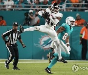 APTOPIX Falcons Dolphins Football