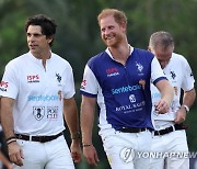 SINGAPORE POLO ROYALS