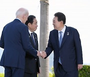 尹 한미일 정상회의 참석차 17일 출국… 김 여사 비동행