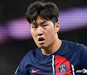 "PSG 모두가 이강인에게 빠졌다" 실력뿐 아니라 인성도 TOP, 프랑스 데뷔부터 '꽃길'