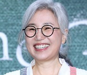 김은숙 작가, '송진우의 용감한 라디오' 깜짝 출연