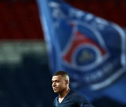 음바페, 이강인과 함께 뛰나…'이적 논란' 끝에 PSG 1군 훈련 복귀