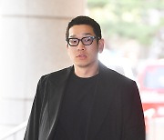 '불법촬영·유포' 뱃사공, 상소포기…결국 징역 1년 실형