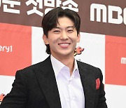 덱스 '대세남의 미소'[엑's HD포토]