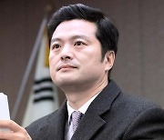 "김태우 최악 사면" 반발하는 민주당, 뒤에선 "호재" 웃는다