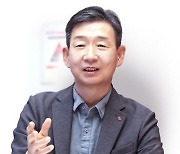 황현식 LGU+ 사장, 상반기 보수 10.6억…이혁주 전 CFO 25.5억 수령