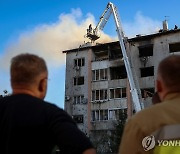 러, 우크라 후방에 대규모 공습…스웨덴 기업 직원 3명 사망