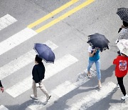 [내일날씨] 전국 무더위 지속…곳곳에 소나기도