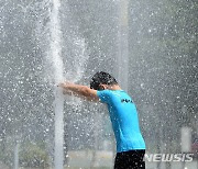 충남권 낮 최고 33도 무덥다…미세먼지 수치는 '좋음'