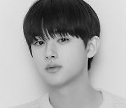 신예 김민규, 강엔터테인먼트 전속계약