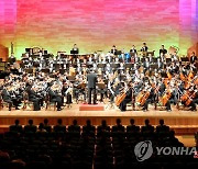 북한, '광복절 78주년' 맞아 경축공연