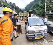 INDIA HIMACHAL PRADESH LANDSLIDE