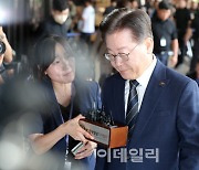 [포토]이재명 더불어민주당 대표, "영장청구땐 제 발로 심사받겠다"