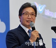 [포토]인사말하는 이학재 인천공항공사 사장