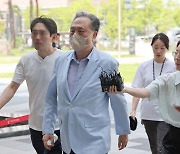 '뒷돈 수수' 혐의 박차훈 새마을금고 회장…구속영장 재차 기각