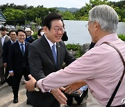 엄경영 "이재명 친전은 '개딸 동원령'…文은 흘러간 물, 당 오너는 이재명"