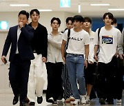 세븐틴, 해외 일정차 출국