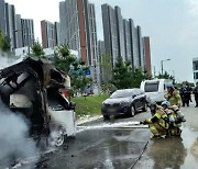 경기 평택에서 주차된 캠핑카에 불