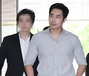 '우크라 참전' 이근, 1심 집행유예…法 "국가에 과도한 부담"