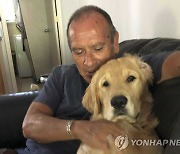 '하와이 산불' 차 안에서 리트리버 꼭 껴안고 숨진 美남성..."이웃 먼저 대피시키고 남아"