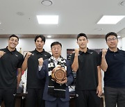 성남FC 신상진 구단주, 이기형 감독과 영입선수 만나 필승 다져