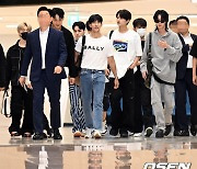 일본 출국하는 세븐틴 [사진]