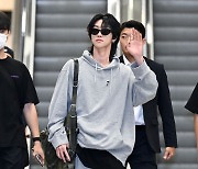 세븐틴 디에잇, '여유있는 인사' [사진]