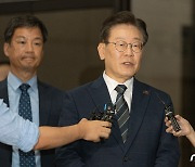 13시간 검찰 조사 마친 이재명 대표