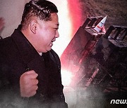 ICBM 만지작거리는 김정은… 한미일 정상회의 기간에 진짜 쏠까