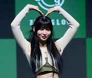 [포토] 에버글로우 시현, '한 줌 개미허리 뽐내며~'